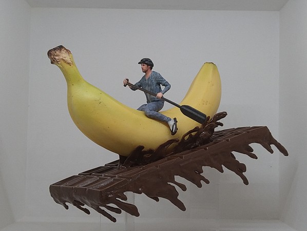 Bananen är i naturlig skala i den här enskilda pjäsen på Small Worlds.