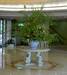 Blomsterarrangemang i Chinzansō Plazas lobby