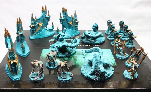 All of the faction’s models on top of their box, for comparison with the unpainted version.