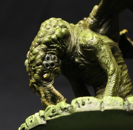 A close-up of a Starspawn’s face for comparison to the face of Cthulhu, both representing the same species.